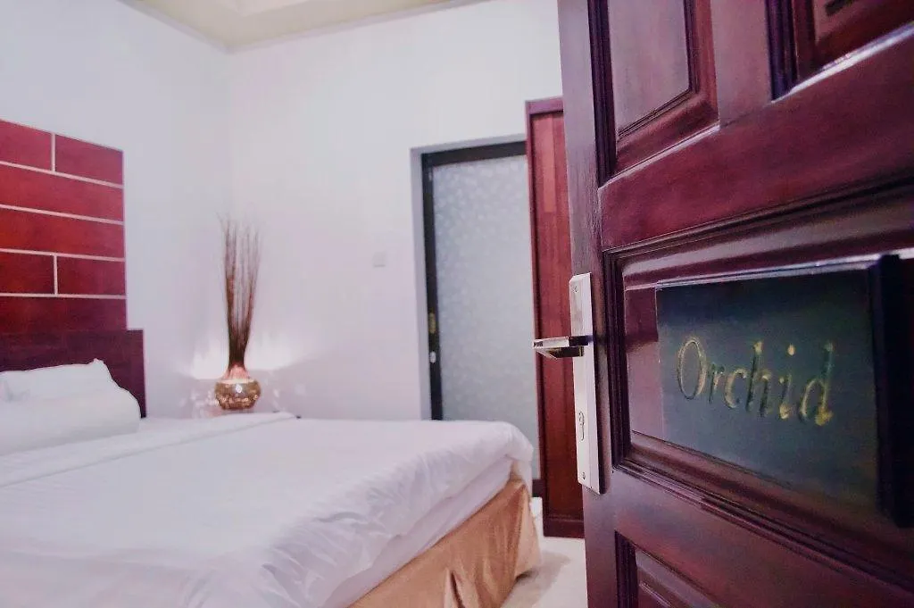 Cozy Palm Hotel Kuta Selatan