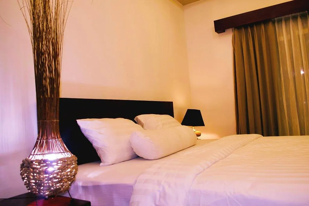 Cozy Palm Hotel Kuta Selatan