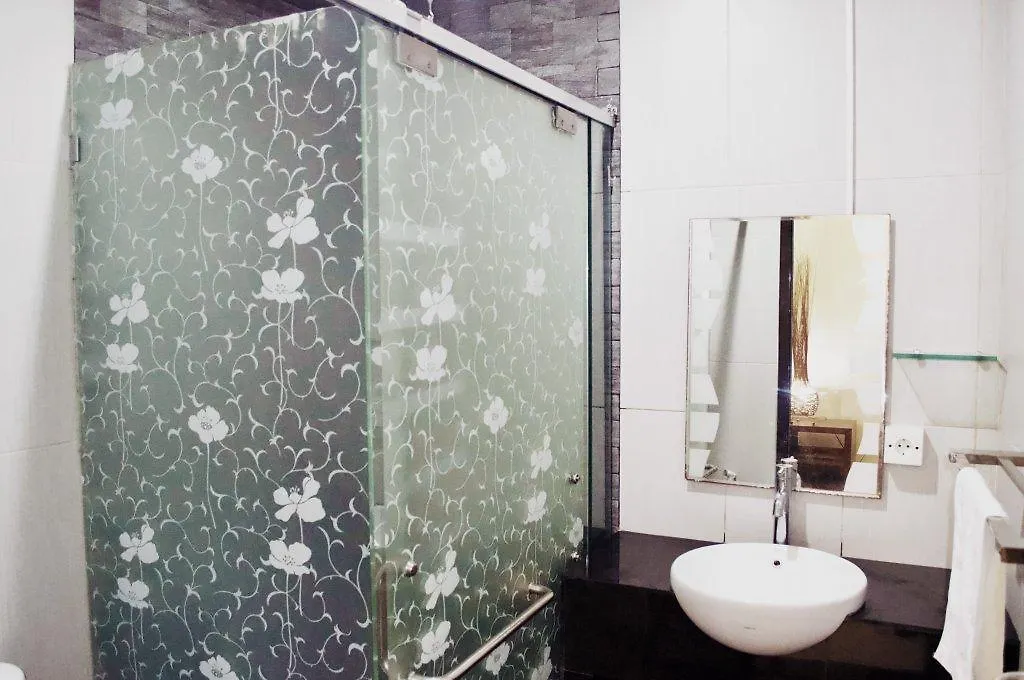 Cozy Palm Hotel Kuta Selatan