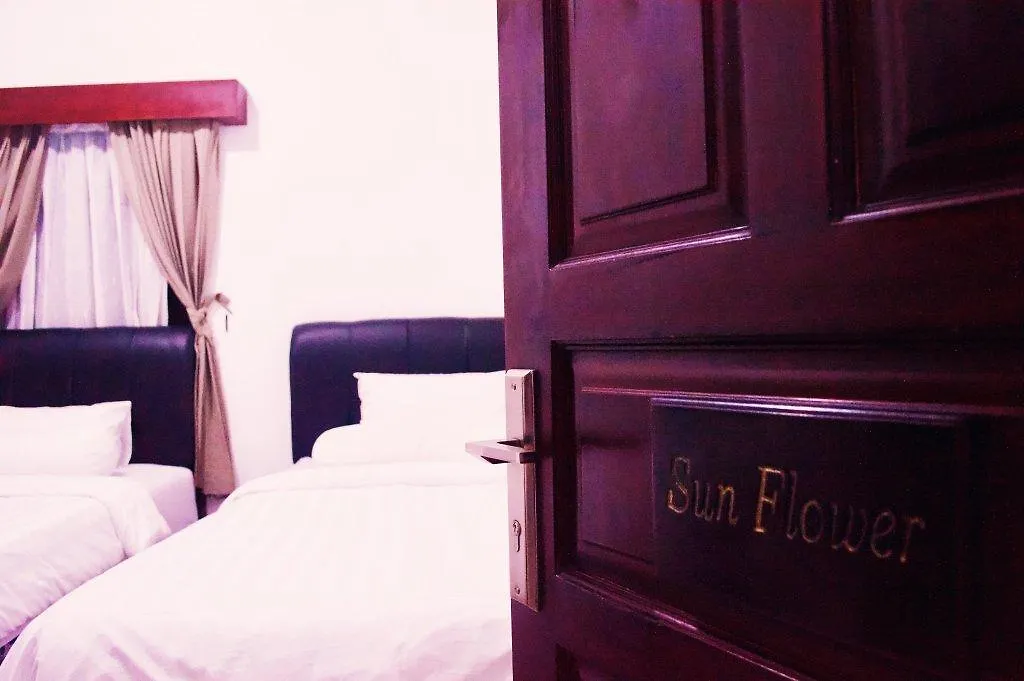 Cozy Palm Hotel Kuta Selatan