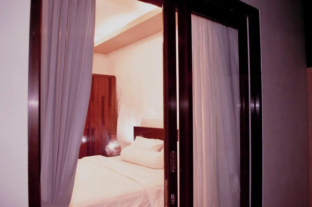 Cozy Palm Hotel Kuta Selatan 3*,