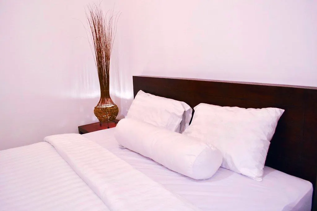Cozy Palm Hotel Kuta Selatan
